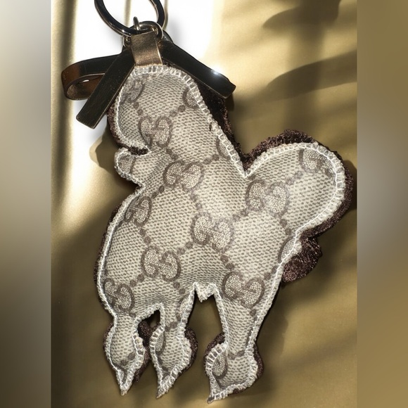 Gucci Gucciori LULU Poodle Keychain Bag charm GG Supreme w/ Box Cards & Dustbag - Picture 10 of 12